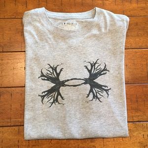 Men’s Under Armour Medium (antler edition) tee